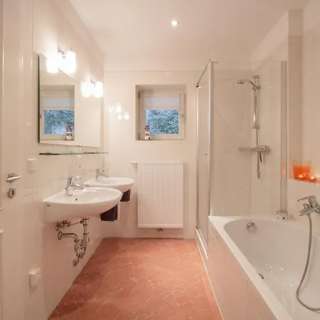 Brise Jasmin App 03 제바트헤링스도르프